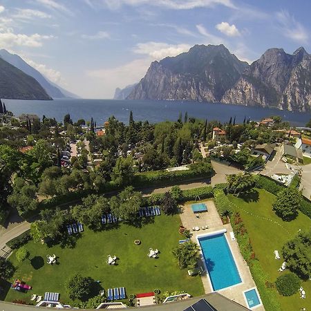 Residence Toblini Torbole Sul Garda Екстер'єр фото