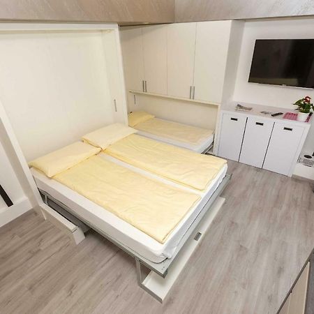 Residence Toblini Torbole Sul Garda Екстер'єр фото