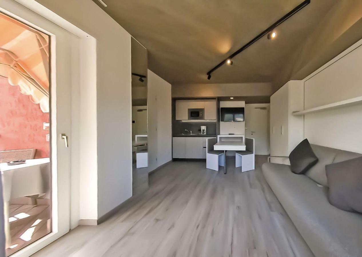 Residence Toblini Torbole Sul Garda Екстер'єр фото